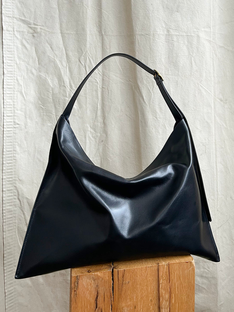 Bartleby Objects Medium Kestor Bag