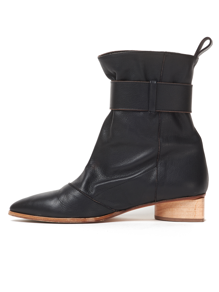 Adina Boot