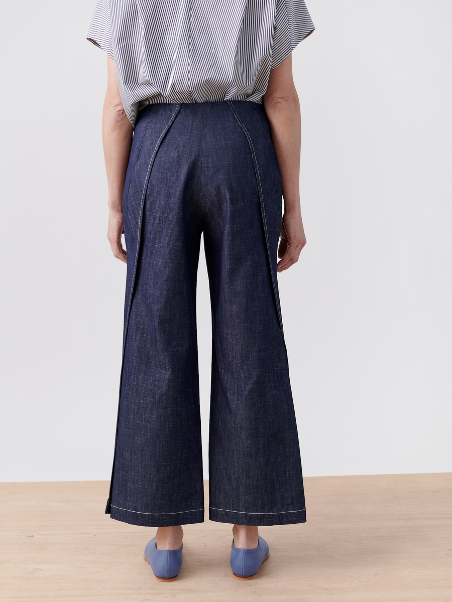Cropped Fin Pant